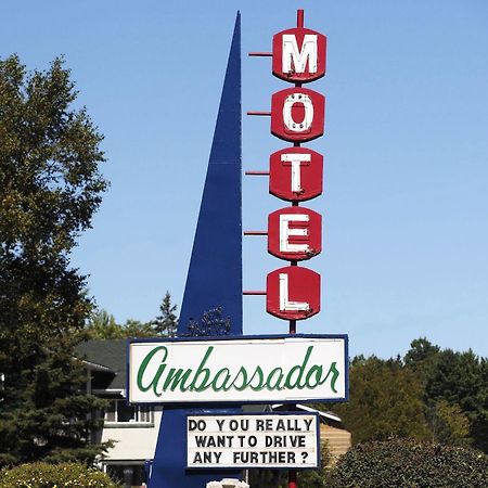 Ambassador Motel Су Сент Мари Екстериор снимка